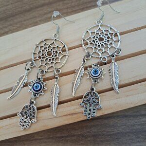 Dreamcatcher Hasma Feather Earrings Brand New